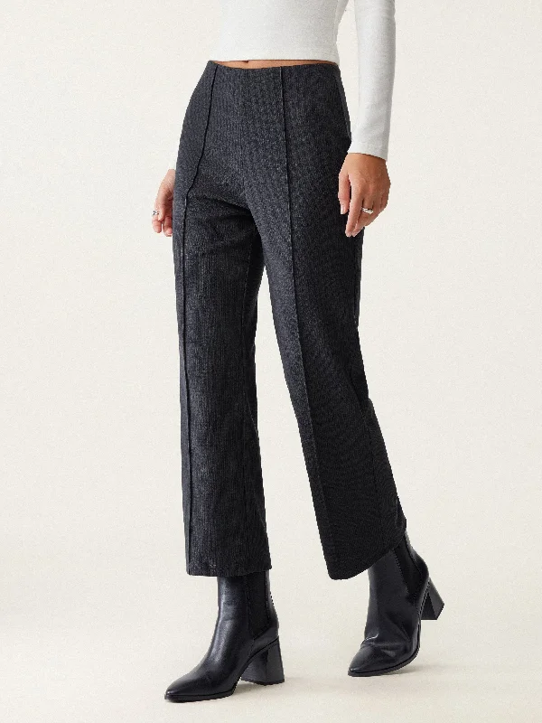 Kickout Pull-On Cropped Flare Pant