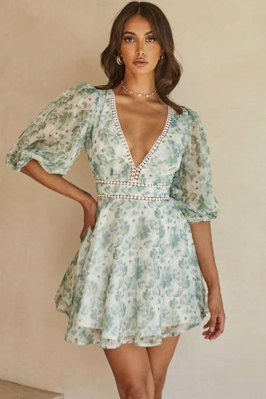 Carson Balloon Sleeve Crochet Trim Detail Dress Floral Print Green